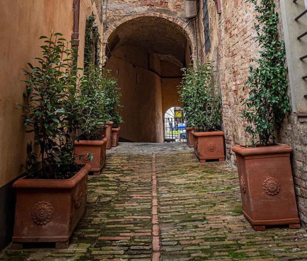 Domus Nannini Spa - L' Arco Di Matteotti 시에나 외부 사진